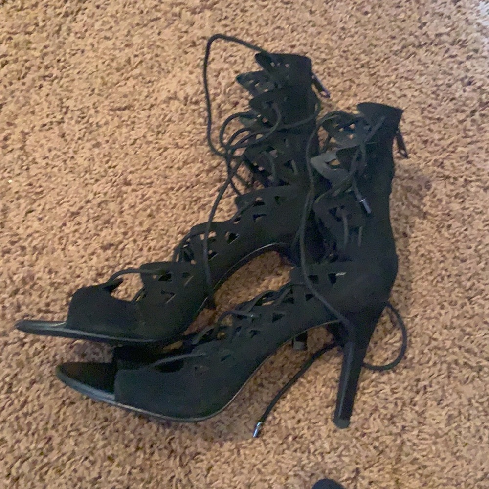 Heels - Picture 2 of 2